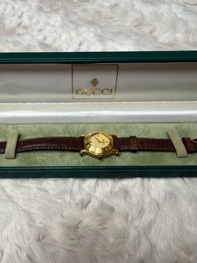 Gucci Brown Leather Strap Gold-Tone Dial Men's Watch